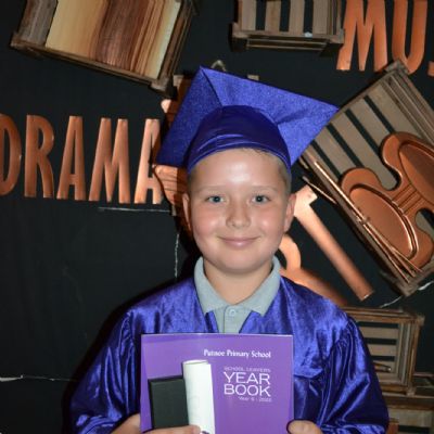 Year6Graduation15)