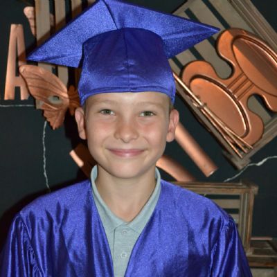 Year6Graduation16)