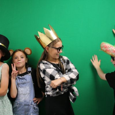 Year6Disco20)1)
