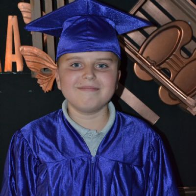 Year6Graduation3)