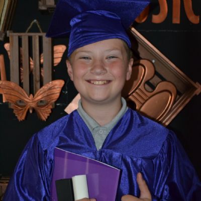 Year6Graduation32)