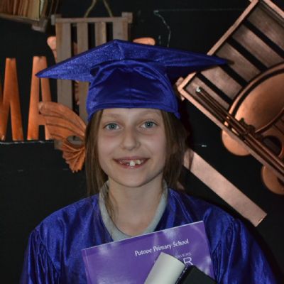 Year6Graduation42)