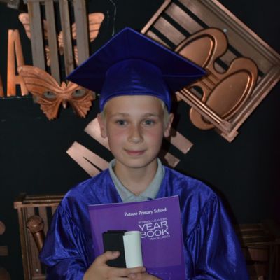 Year6Graduation53)