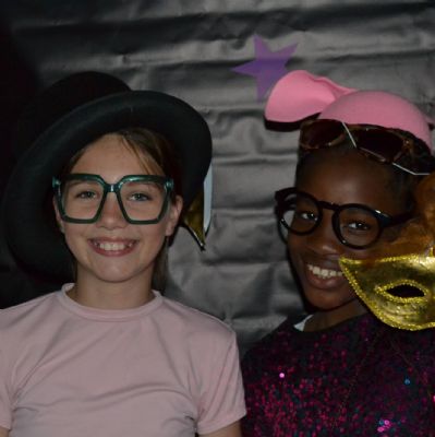 Year 6 Disco (12)