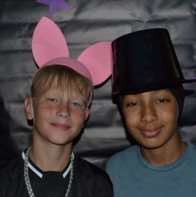 Year 6 Disco (16)